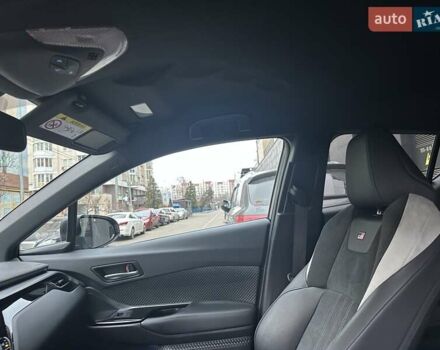 Сірий Тойота C-HR, об'ємом двигуна 1.99 л та пробігом 56 тис. км за 29900 $, фото 17 на Automoto.ua