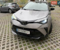 Серый Тойота C-HR, объемом двигателя 1.99 л и пробегом 19 тыс. км за 27500 $, фото 1 на Automoto.ua