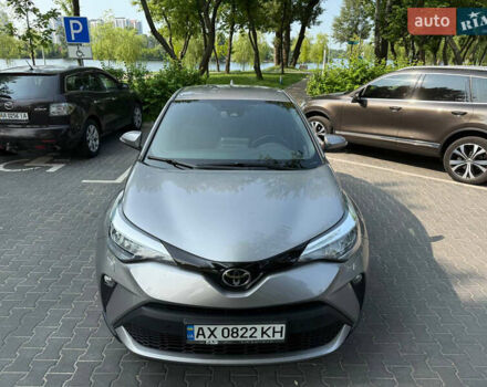 Серый Тойота C-HR, объемом двигателя 1.2 л и пробегом 72 тыс. км за 21500 $, фото 8 на Automoto.ua