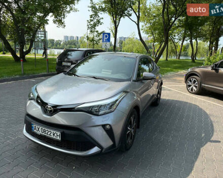 Серый Тойота C-HR, объемом двигателя 1.2 л и пробегом 72 тыс. км за 21500 $, фото 36 на Automoto.ua