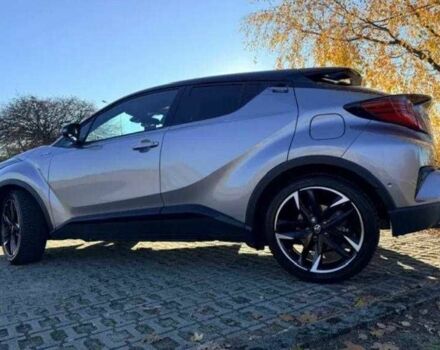 Серый Тойота C-HR, объемом двигателя 2 л и пробегом 64 тыс. км за 14800 $, фото 2 на Automoto.ua