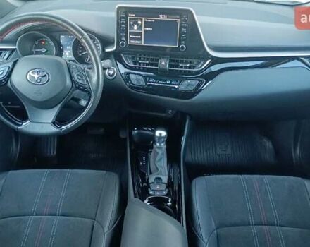 Сірий Тойота C-HR, об'ємом двигуна 1.99 л та пробігом 85 тис. км за 29020 $, фото 7 на Automoto.ua
