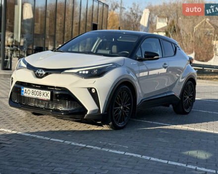 Сірий Тойота C-HR, об'ємом двигуна 2 л та пробігом 46 тис. км за 33000 $, фото 3 на Automoto.ua