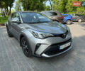 Серый Тойота C-HR, объемом двигателя 1.2 л и пробегом 72 тыс. км за 21500 $, фото 1 на Automoto.ua
