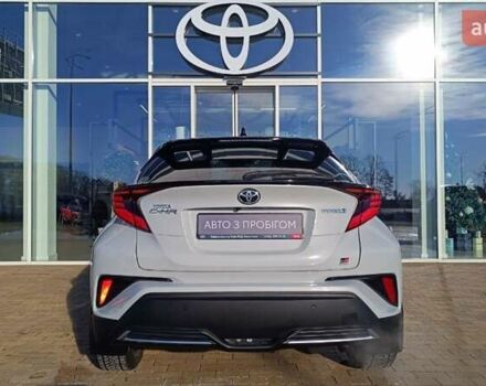Сірий Тойота C-HR, об'ємом двигуна 1.99 л та пробігом 85 тис. км за 29020 $, фото 3 на Automoto.ua