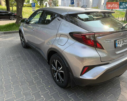 Серый Тойота C-HR, объемом двигателя 1.2 л и пробегом 72 тыс. км за 21500 $, фото 27 на Automoto.ua