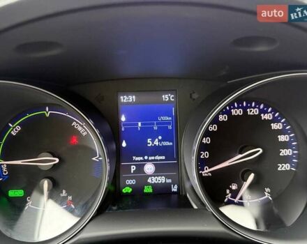 Серый Тойота C-HR, объемом двигателя 1.99 л и пробегом 43 тыс. км за 29500 $, фото 46 на Automoto.ua