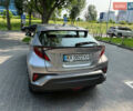 Серый Тойота C-HR, объемом двигателя 1.2 л и пробегом 72 тыс. км за 21500 $, фото 23 на Automoto.ua