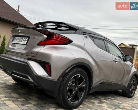 Серый Тойота C-HR, объемом двигателя 1.99 л и пробегом 43 тыс. км за 29500 $, фото 4 на Automoto.ua
