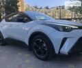 Серый Тойота C-HR, объемом двигателя 1.99 л и пробегом 11 тыс. км за 32700 $, фото 4 на Automoto.ua