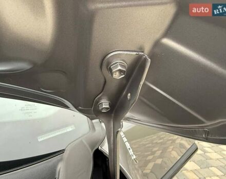 Серый Тойота C-HR, объемом двигателя 1.99 л и пробегом 43 тыс. км за 29500 $, фото 58 на Automoto.ua