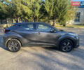 Серый Тойота C-HR, объемом двигателя 1.2 л и пробегом 61 тыс. км за 25500 $, фото 3 на Automoto.ua