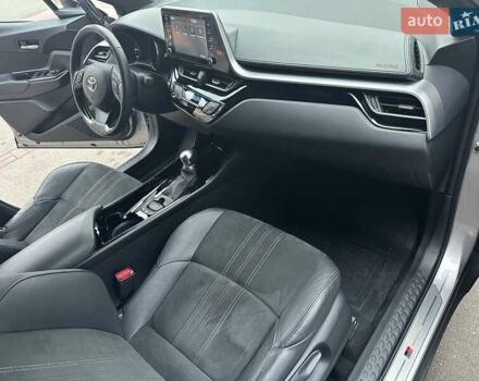 Сірий Тойота C-HR, об'ємом двигуна 1.99 л та пробігом 56 тис. км за 29900 $, фото 18 на Automoto.ua