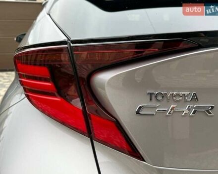 Серый Тойота C-HR, объемом двигателя 1.99 л и пробегом 43 тыс. км за 29500 $, фото 23 на Automoto.ua