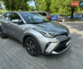 Серый Тойота C-HR, объемом двигателя 1.2 л и пробегом 72 тыс. км за 21500 $, фото 3 на Automoto.ua