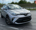 Серый Тойота C-HR, объемом двигателя 1.2 л и пробегом 27 тыс. км за 28000 $, фото 1 на Automoto.ua