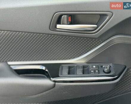 Сірий Тойота C-HR, об'ємом двигуна 2 л та пробігом 43 тис. км за 29900 $, фото 23 на Automoto.ua