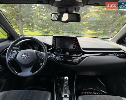 Сірий Тойота C-HR, об'ємом двигуна 2 л та пробігом 43 тис. км за 29900 $, фото 10 на Automoto.ua