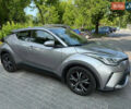 Серый Тойота C-HR, объемом двигателя 1.2 л и пробегом 72 тыс. км за 21500 $, фото 4 на Automoto.ua