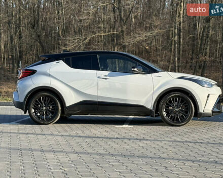 Сірий Тойота C-HR, об'ємом двигуна 2 л та пробігом 46 тис. км за 33000 $, фото 15 на Automoto.ua