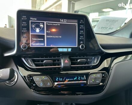Серый Тойота C-HR, объемом двигателя 2 л и пробегом 27 тыс. км за 30990 $, фото 25 на Automoto.ua