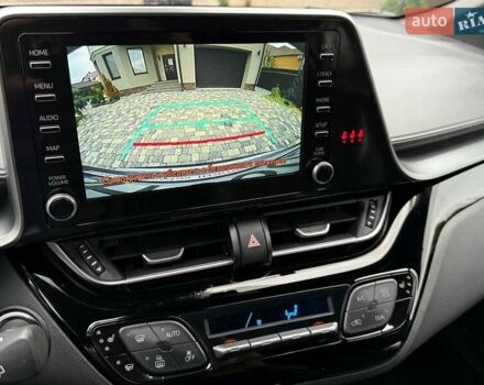 Серый Тойота C-HR, объемом двигателя 1.99 л и пробегом 43 тыс. км за 29500 $, фото 48 на Automoto.ua