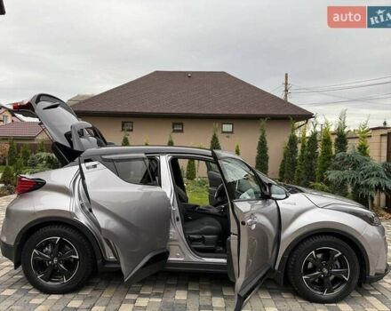 Серый Тойота C-HR, объемом двигателя 1.99 л и пробегом 43 тыс. км за 29500 $, фото 27 на Automoto.ua