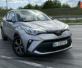 Серый Тойота C-HR, объемом двигателя 1.2 л и пробегом 25 тыс. км за 27400 $, фото 1 на Automoto.ua