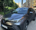 Серый Тойота C-HR, объемом двигателя 2 л и пробегом 78 тыс. км за 21500 $, фото 2 на Automoto.ua