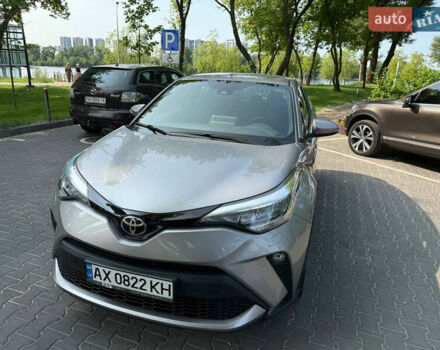 Серый Тойота C-HR, объемом двигателя 1.2 л и пробегом 72 тыс. км за 21500 $, фото 37 на Automoto.ua