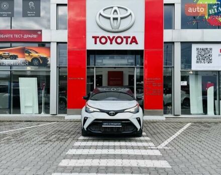 Сірий Тойота C-HR, об'ємом двигуна 1.99 л та пробігом 59 тис. км за 30060 $, фото 5 на Automoto.ua