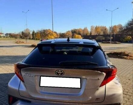 Серый Тойота C-HR, объемом двигателя 2 л и пробегом 64 тыс. км за 14800 $, фото 5 на Automoto.ua