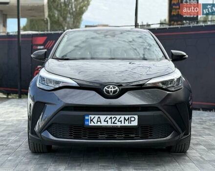 Серый Тойота C-HR, объемом двигателя 2 л и пробегом 81 тыс. км за 20999 $, фото 4 на Automoto.ua