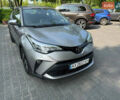 Серый Тойота C-HR, объемом двигателя 1.2 л и пробегом 72 тыс. км за 21500 $, фото 2 на Automoto.ua