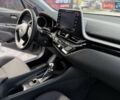 Серый Тойота C-HR, объемом двигателя 2 л и пробегом 81 тыс. км за 20999 $, фото 20 на Automoto.ua