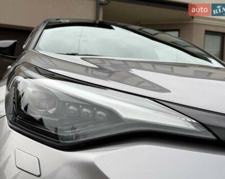 Серый Тойота C-HR, объемом двигателя 1.99 л и пробегом 43 тыс. км за 29500 $, фото 17 на Automoto.ua