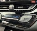 Серый Тойота C-HR, объемом двигателя 1.99 л и пробегом 95 тыс. км за 27300 $, фото 28 на Automoto.ua