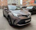 Серый Тойота C-HR, объемом двигателя 1.2 л и пробегом 62 тыс. км за 21500 $, фото 1 на Automoto.ua