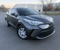 Серый Тойота C-HR, объемом двигателя 2 л и пробегом 27 тыс. км за 11000 $, фото 1 на Automoto.ua