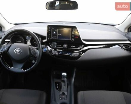 Сірий Тойота C-HR, об'ємом двигуна 1.8 л та пробігом 29 тис. км за 29500 $, фото 11 на Automoto.ua