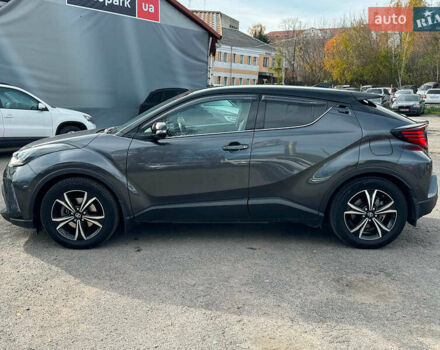 Серый Тойота C-HR, объемом двигателя 2 л и пробегом 42 тыс. км за 29890 $, фото 10 на Automoto.ua