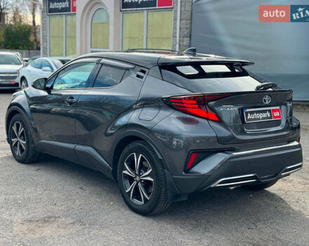 Серый Тойота C-HR, объемом двигателя 2 л и пробегом 42 тыс. км за 29890 $, фото 8 на Automoto.ua