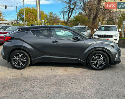 Серый Тойота C-HR, объемом двигателя 2 л и пробегом 42 тыс. км за 29890 $, фото 6 на Automoto.ua