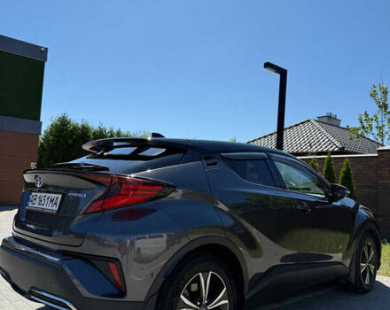 Серый Тойота C-HR, объемом двигателя 1.99 л и пробегом 39 тыс. км за 30000 $, фото 6 на Automoto.ua