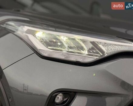 Серый Тойота C-HR, объемом двигателя 1.8 л и пробегом 28 тыс. км за 25490 $, фото 42 на Automoto.ua