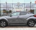 Серый Тойота C-HR, объемом двигателя 2 л и пробегом 101 тыс. км за 27426 $, фото 1 на Automoto.ua