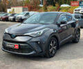 Серый Тойота C-HR, объемом двигателя 2 л и пробегом 42 тыс. км за 29890 $, фото 1 на Automoto.ua