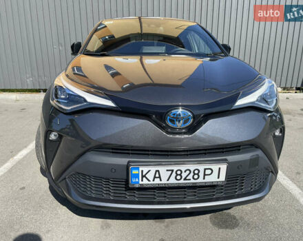 Серый Тойота C-HR, объемом двигателя 1.99 л и пробегом 20 тыс. км за 35500 $, фото 1 на Automoto.ua