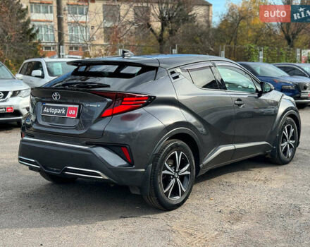 Серый Тойота C-HR, объемом двигателя 2 л и пробегом 42 тыс. км за 29890 $, фото 4 на Automoto.ua