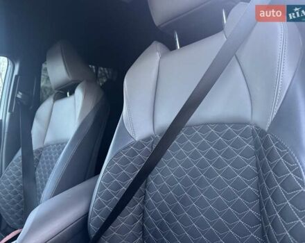 Серый Тойота C-HR, объемом двигателя 1.8 л и пробегом 58 тыс. км за 31200 $, фото 6 на Automoto.ua